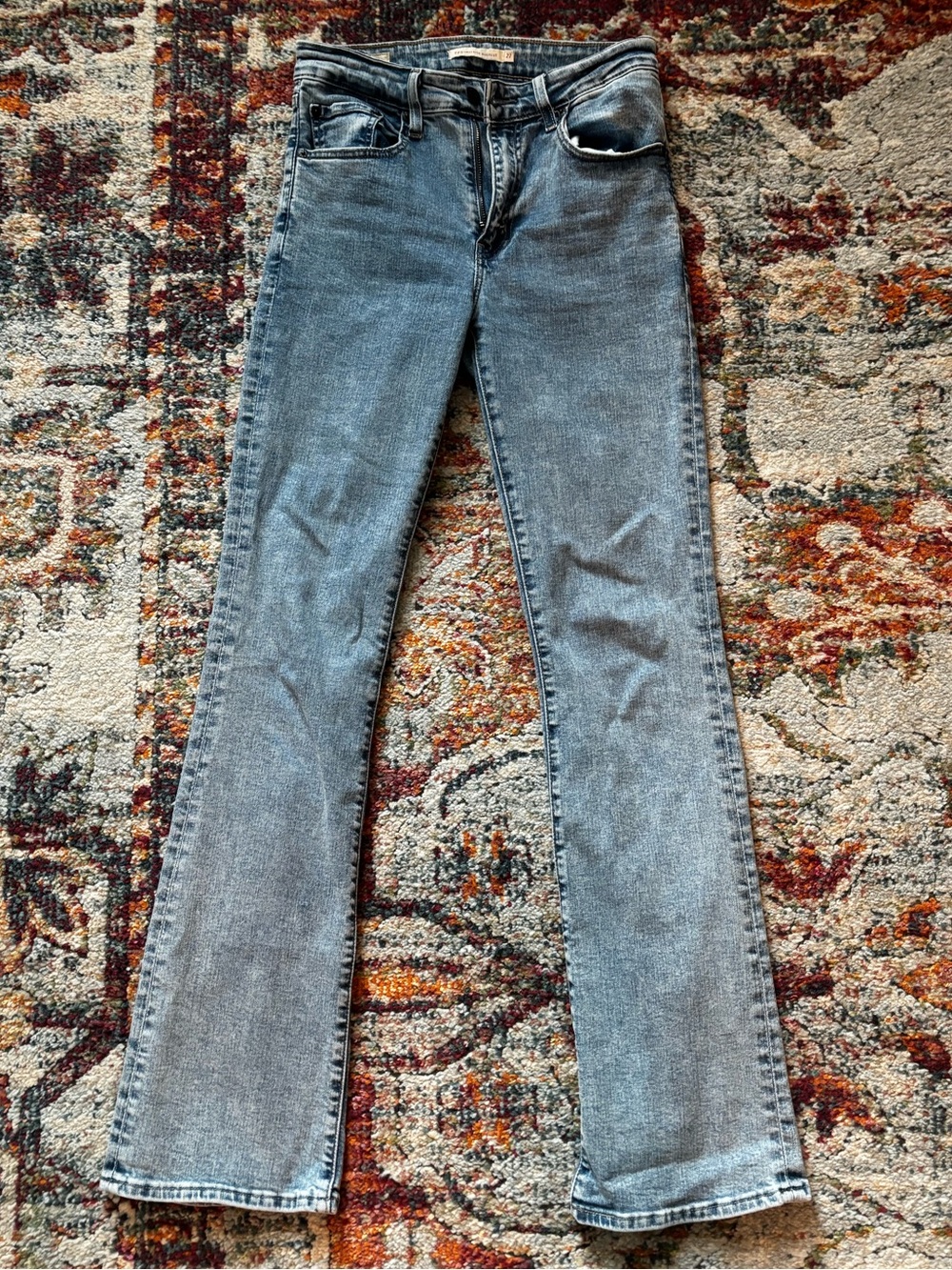Levi’s 725 High Rise Bootcut Jeans